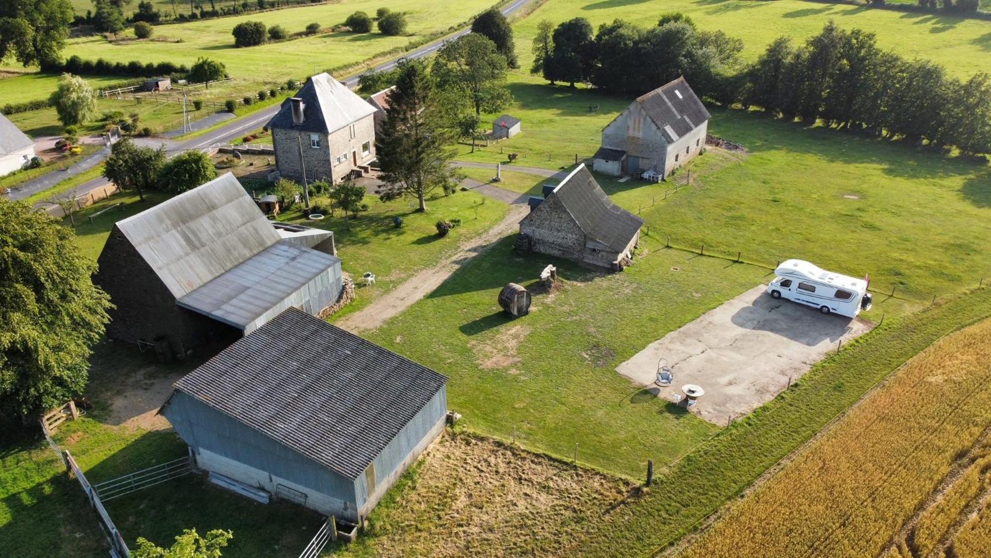 La Billardiere Camping A La Ferme Le Menil-Ciboult Екстериор снимка