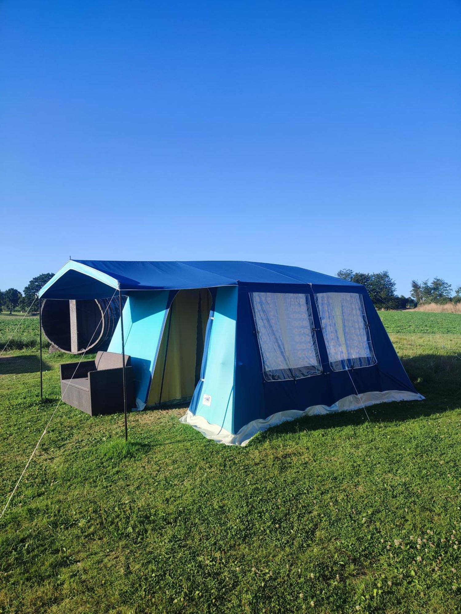 La Billardiere Camping A La Ferme Le Menil-Ciboult Екстериор снимка