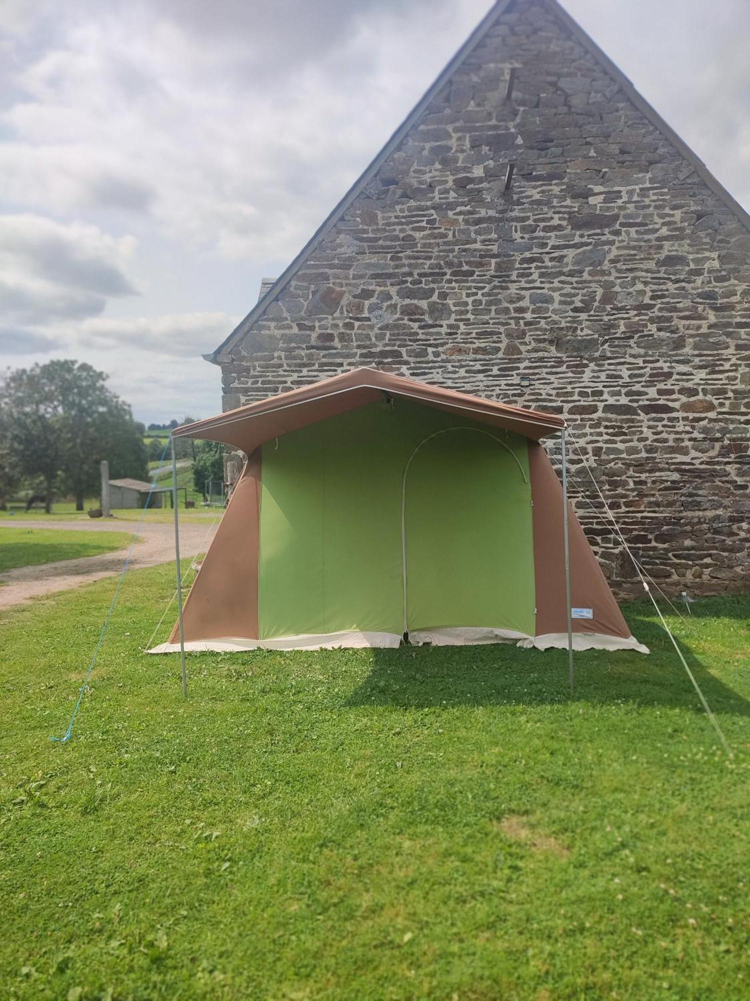 La Billardiere Camping A La Ferme Le Menil-Ciboult Екстериор снимка